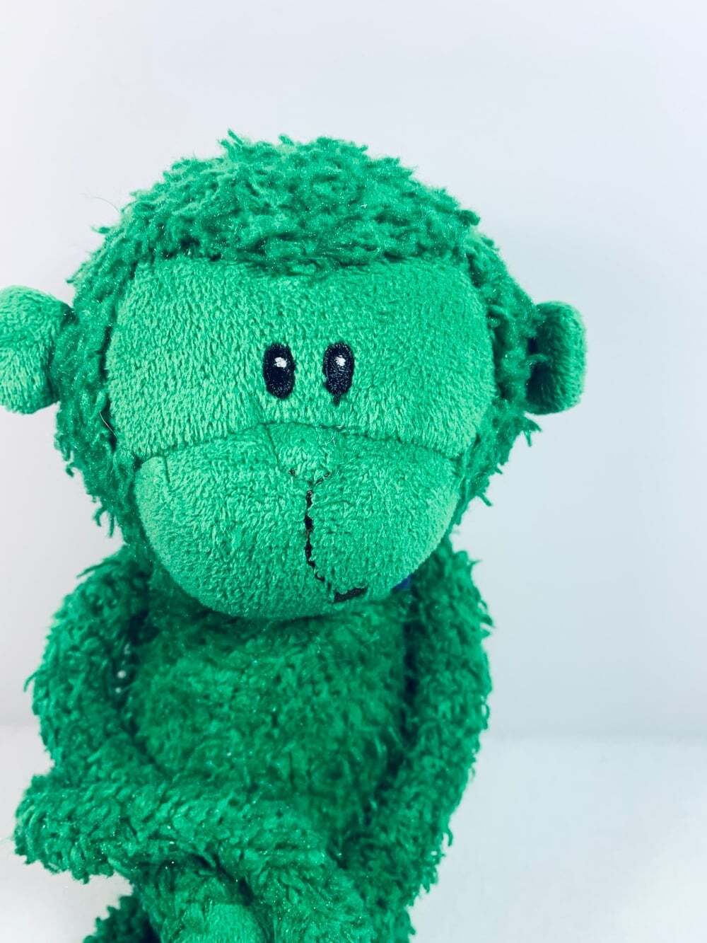 1st & Main Rainbow Monkey Green hangs around plush